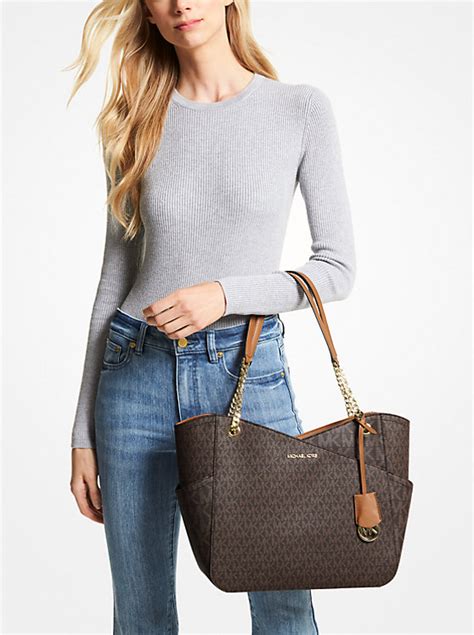 michael michael kors jet set pouch-detail shoulder bag|Michael Kors jet set collection.